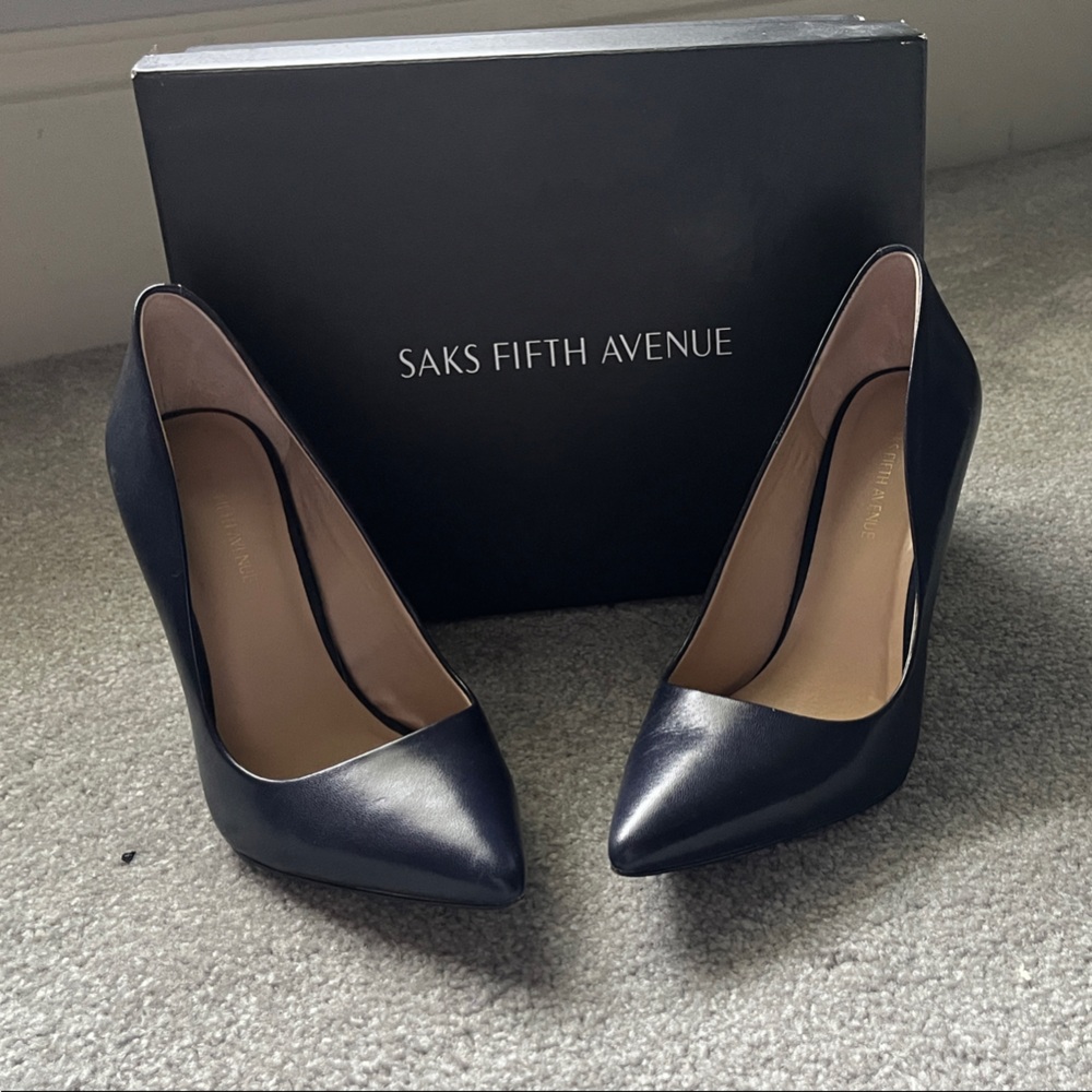 Saks Fifth Avenue Dark Blue Pointed Heels